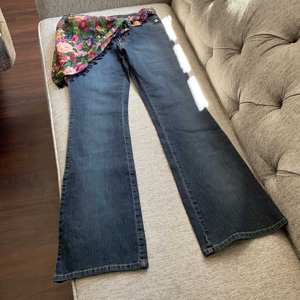 Bootcut Flared Jeans with Bohemian Belt